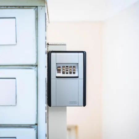 Bezaubernde Altbauwohnung Im Herzen Von Magdeburg Exterior foto